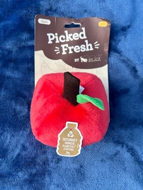 🐾2/$8- 🐾 PLAY- Picked Fresh Plush Red Apple Toy